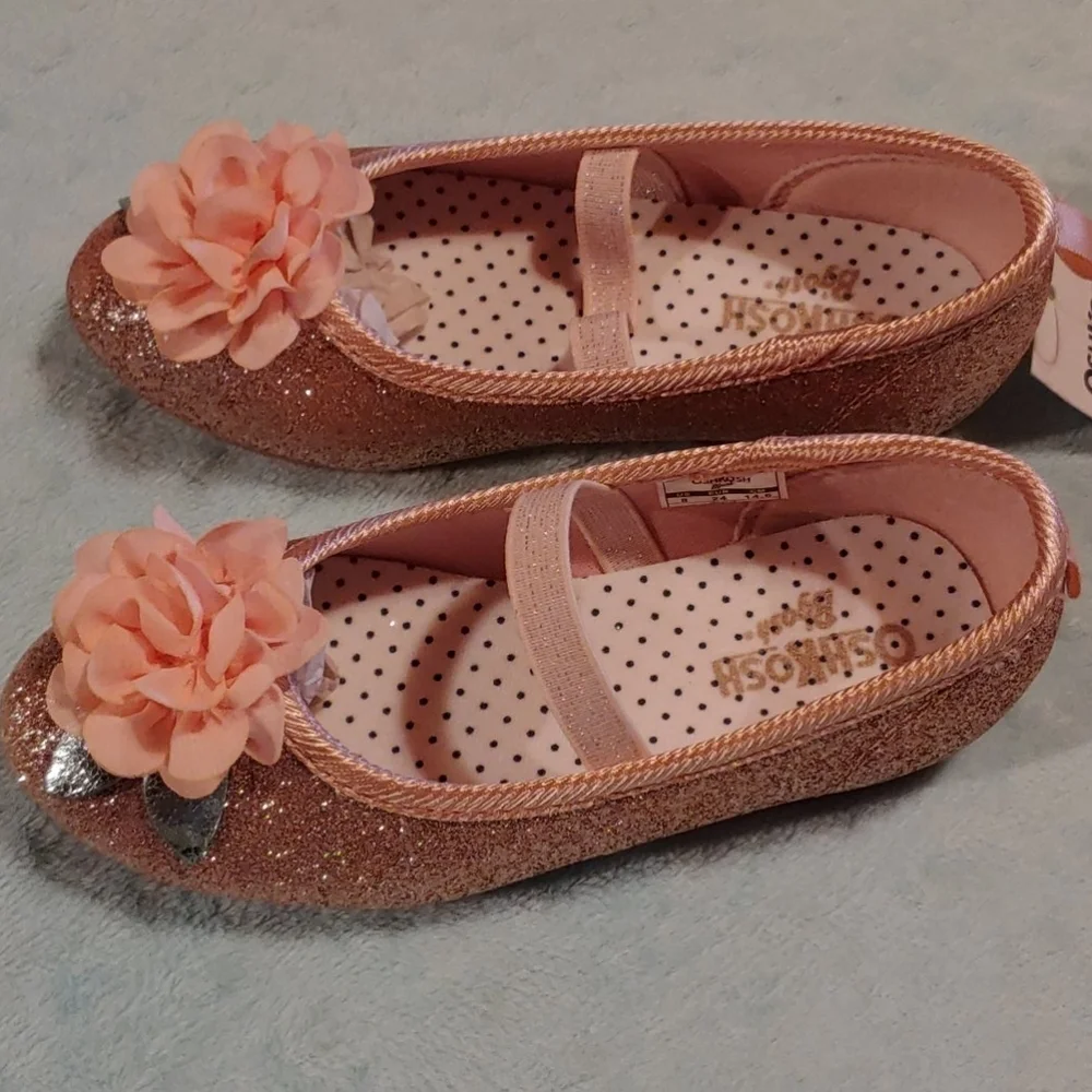 NIB &NWT Oshkosh dress flats